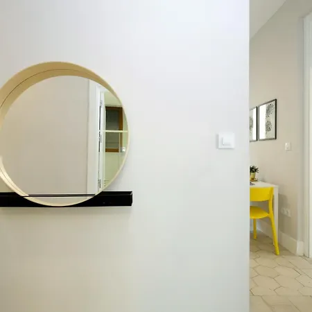 Tuanfitrion San Gil Apartments City Center-3